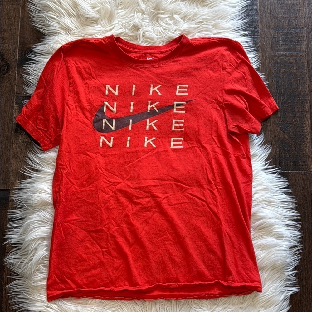 Nike Red Short Sleeve Tees Vibrant Athletic Wear